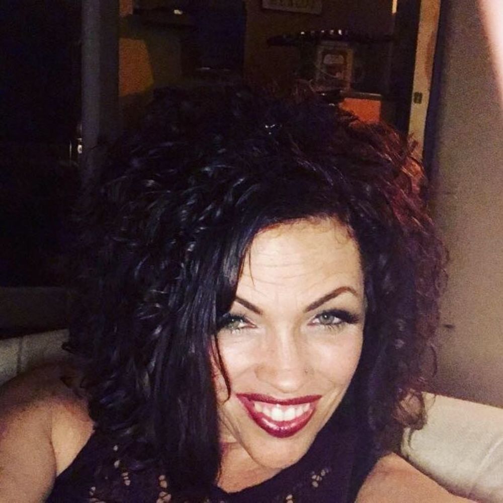 Meet your Posher, Angie